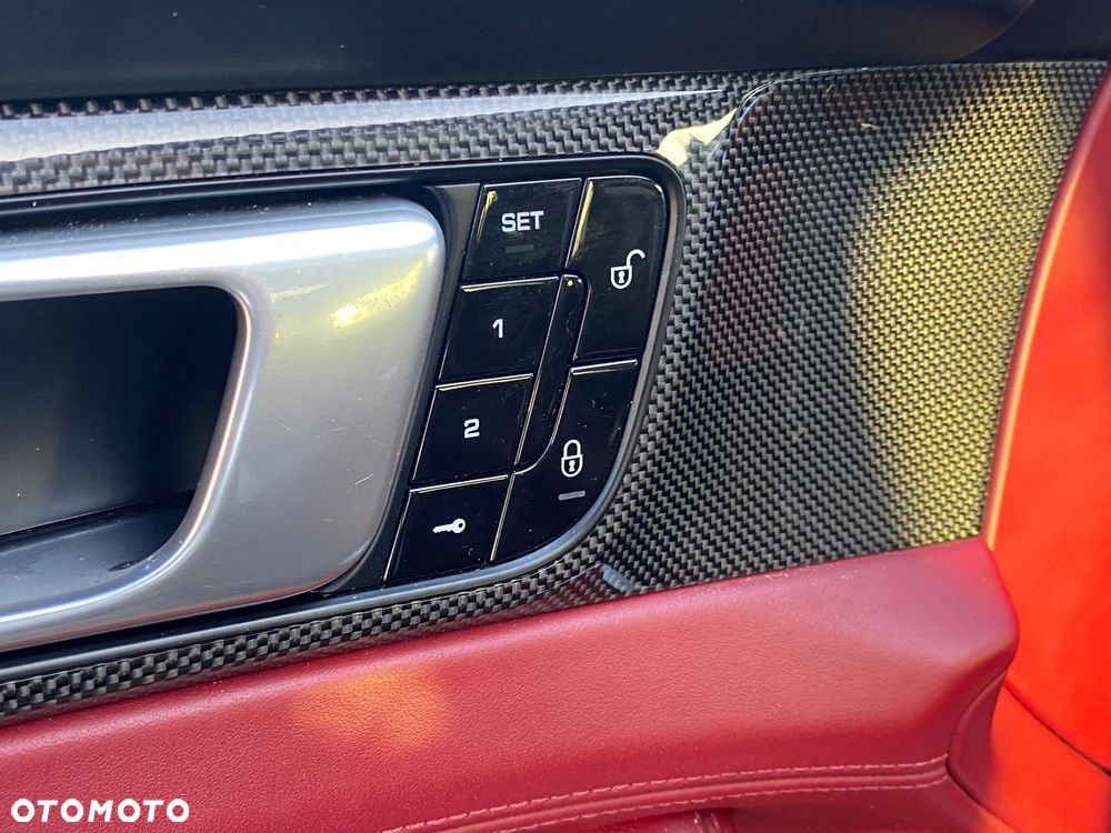 Porsche Panamera - 28