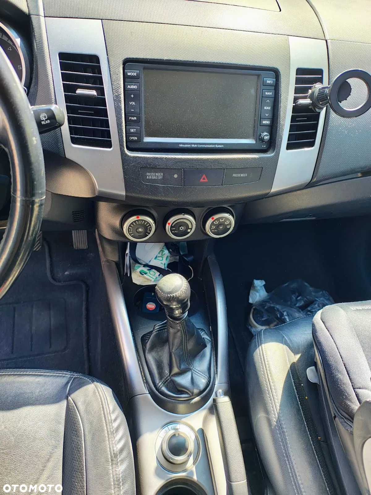 Mitsubishi Outlander 2.0 DID Intense + - 7