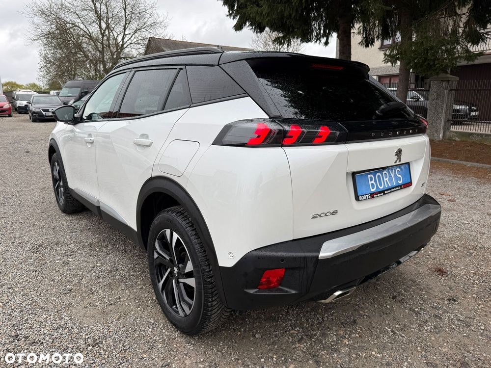 Peugeot 2008 PureTech 130 EAT8 GT Pack - 10