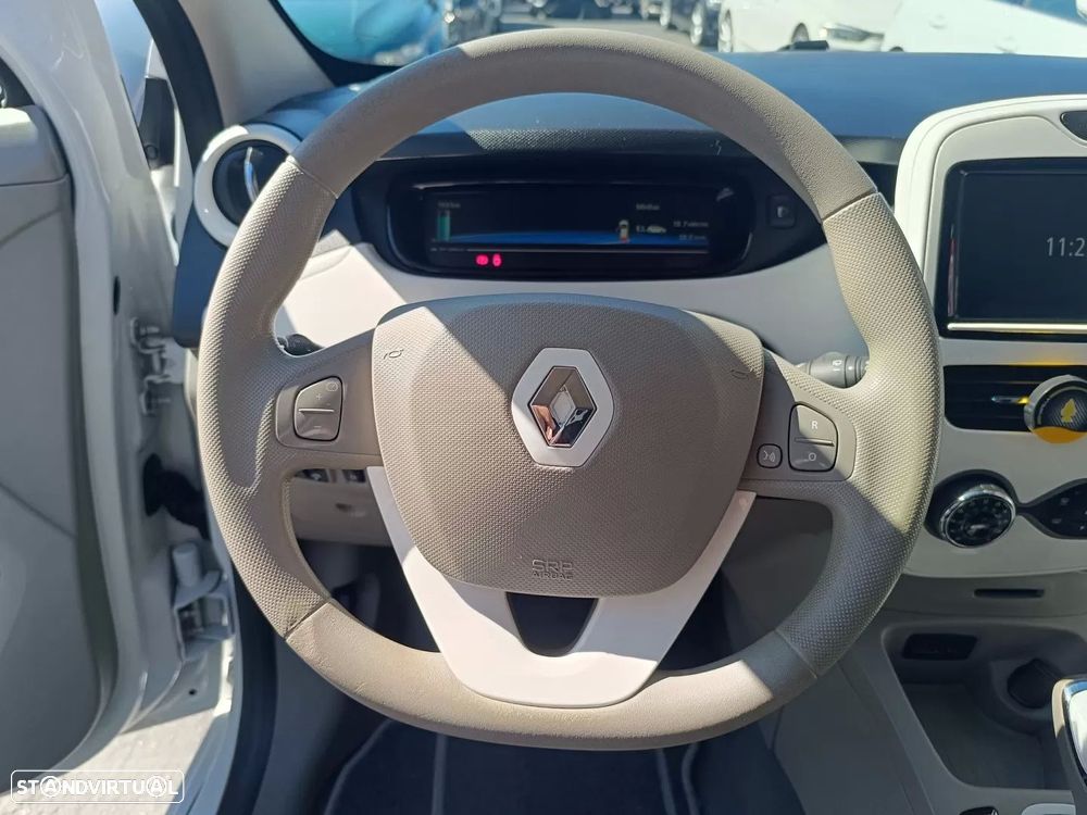 Renault Zoe (s/ Bateria) 41 kwh Life - 17