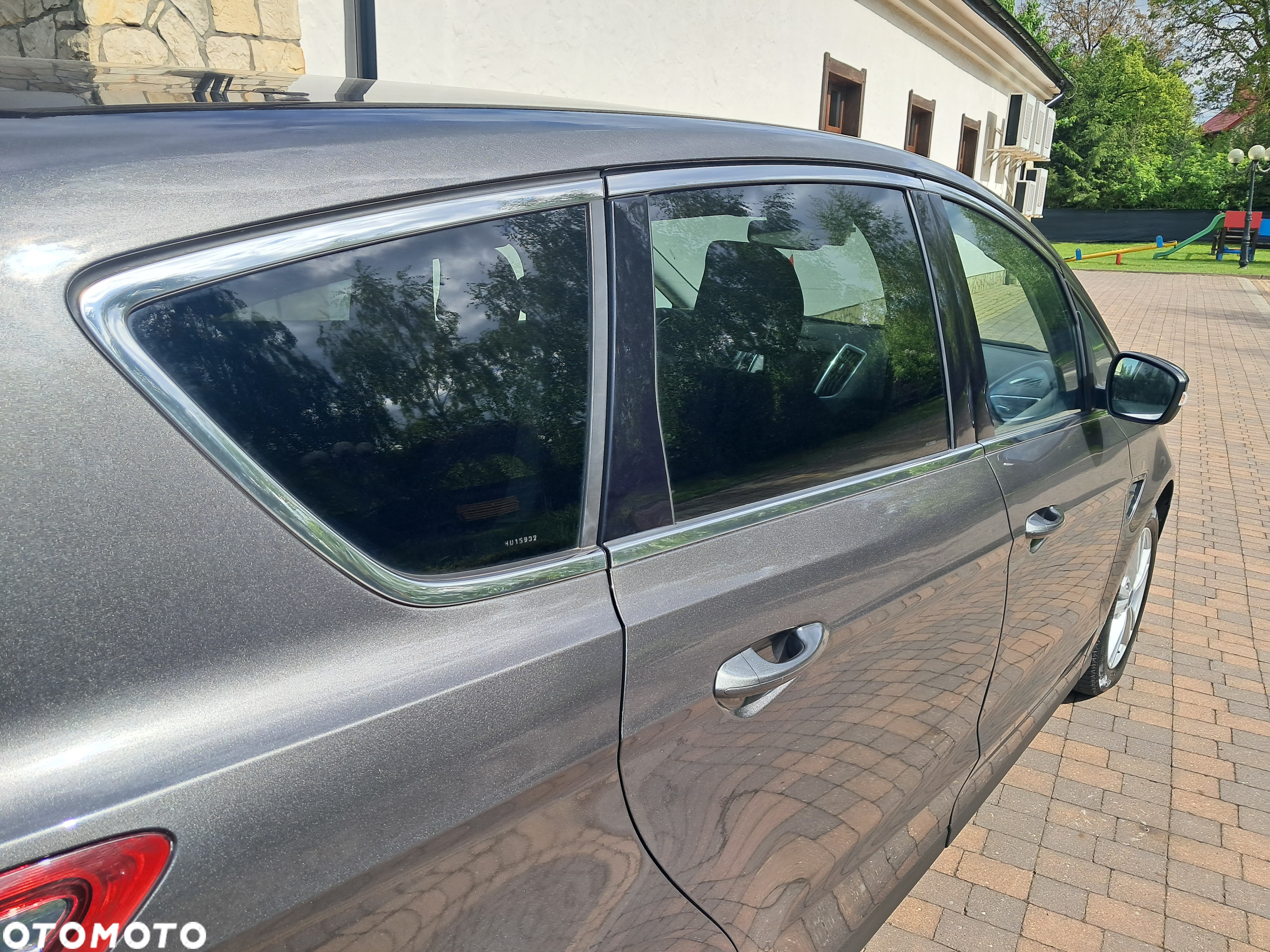 Ford S-Max 2.0 TDCi Titanium PowerShift - 38