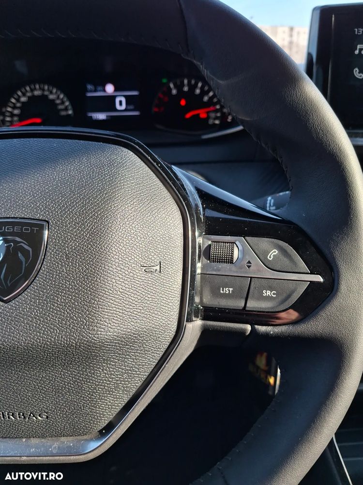 Peugeot 208 1.2 L PureTech STT Active Pack - 17