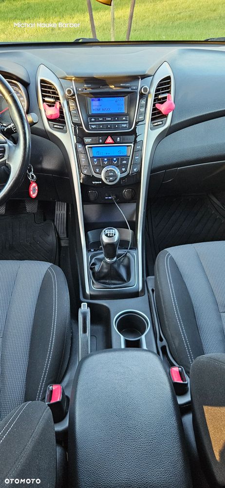 Hyundai i30 1.6 D Style - 9