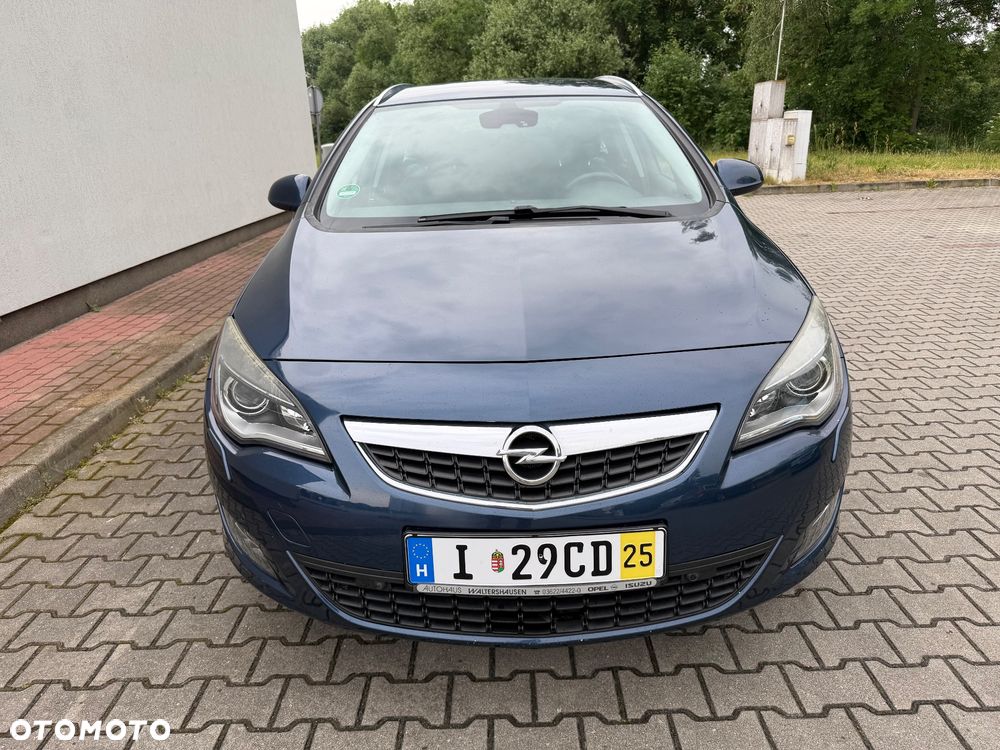 Opel Astra 1.6 Turbo Edition - 3