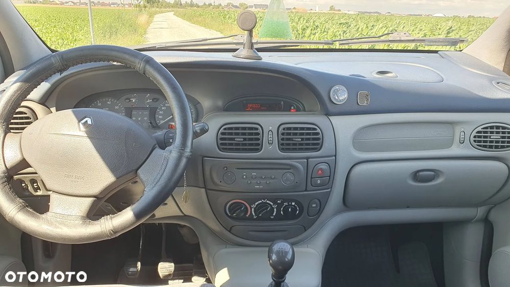 Renault Scenic - 2