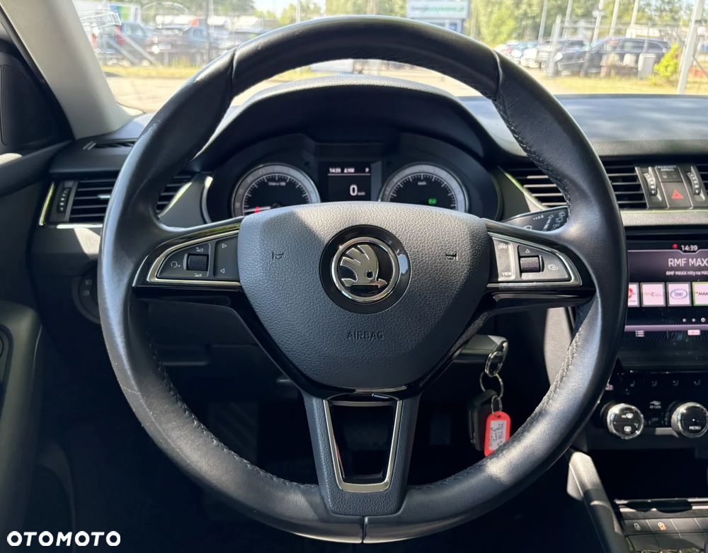 Skoda Octavia 2.0 TDI SCR Style DSG - 12