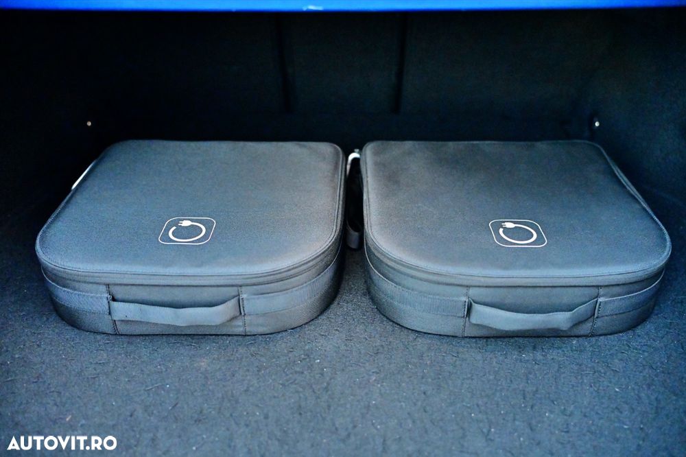 Mercedes-Benz C 300 e 9G-TRONIC AMG Line - 31