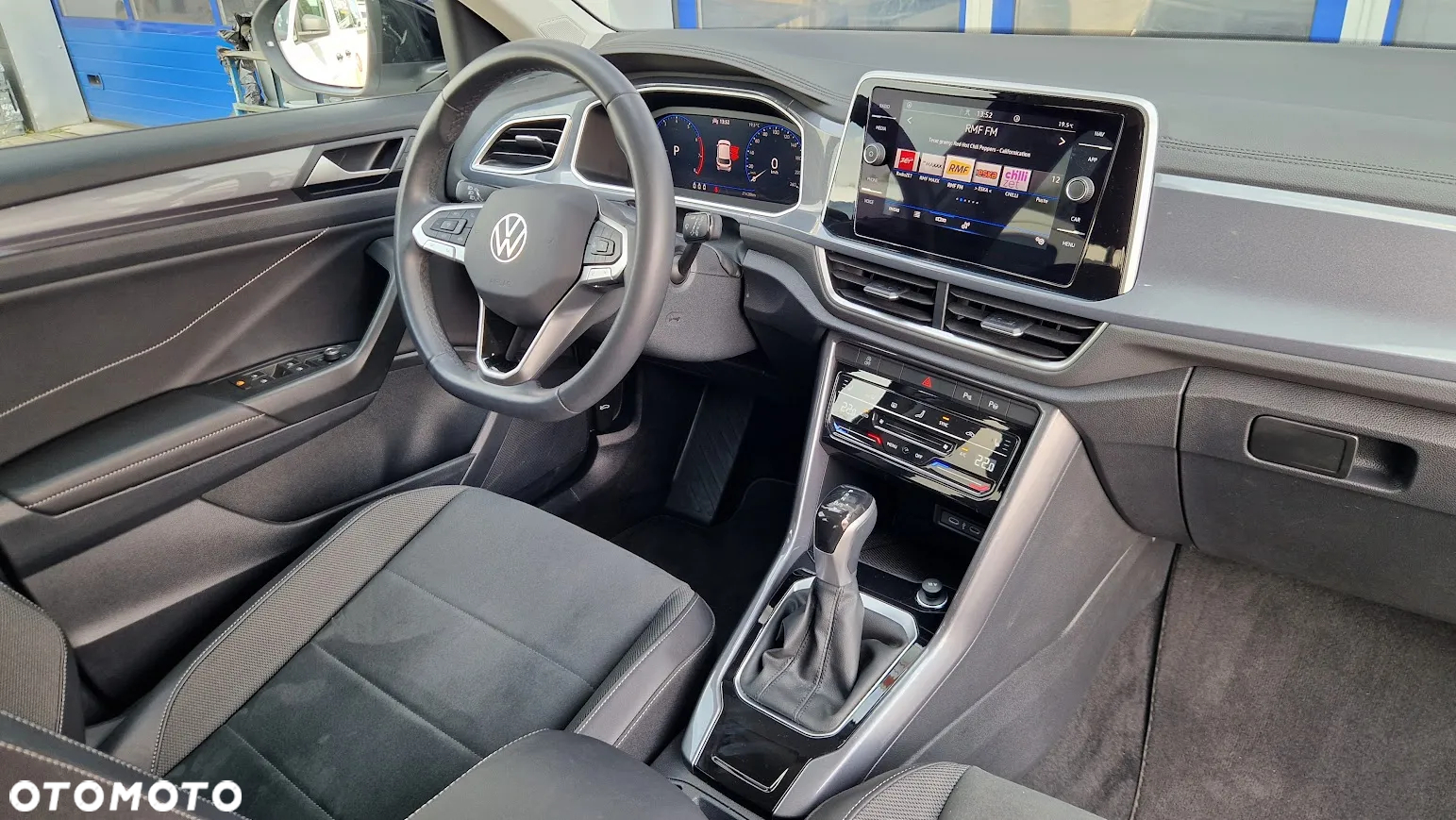 Volkswagen T-Roc - 20