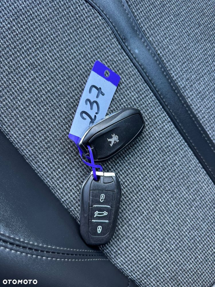 Peugeot 5008 BlueHDi 130 EAT8 Allure Pack - 14