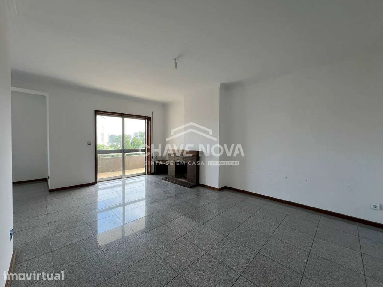 T4 c/lugar de garagem em Canidelo (Quinta da Bela Vista) - Grande imagem: 2/23