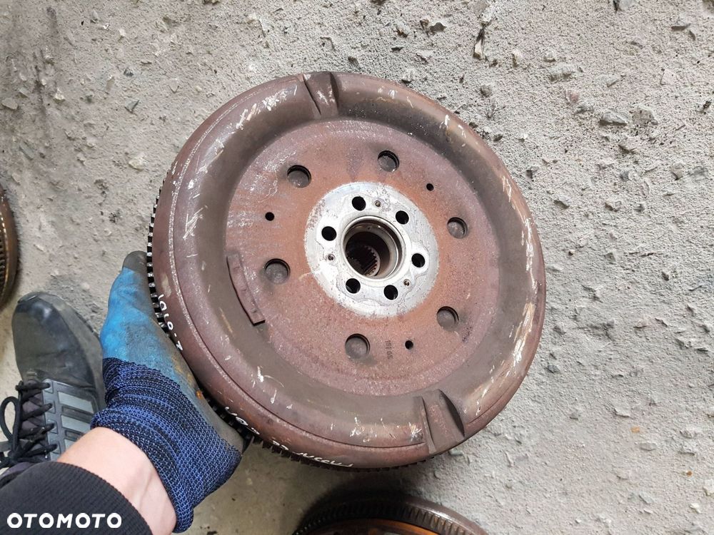 VW PASSAT B7 10-14r PASSAT CC 2.0 TDI CBA KOŁO DWUMASOWE - 4