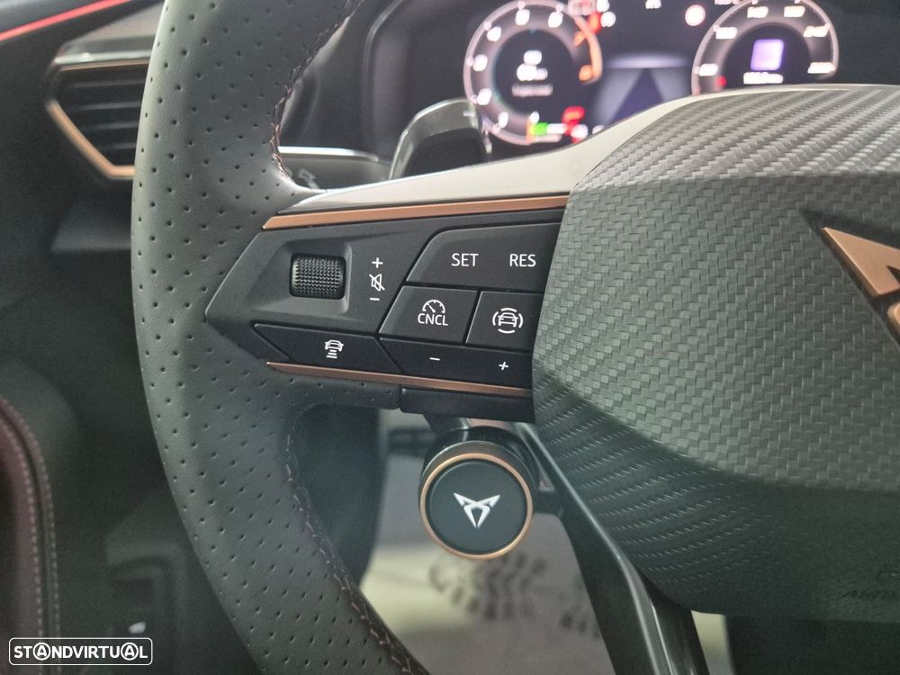 Cupra Formentor 1.5 e-Hybrid DSG - 16