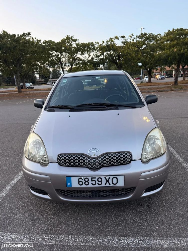 Toyota Yaris 1.0 Sol AC - 3