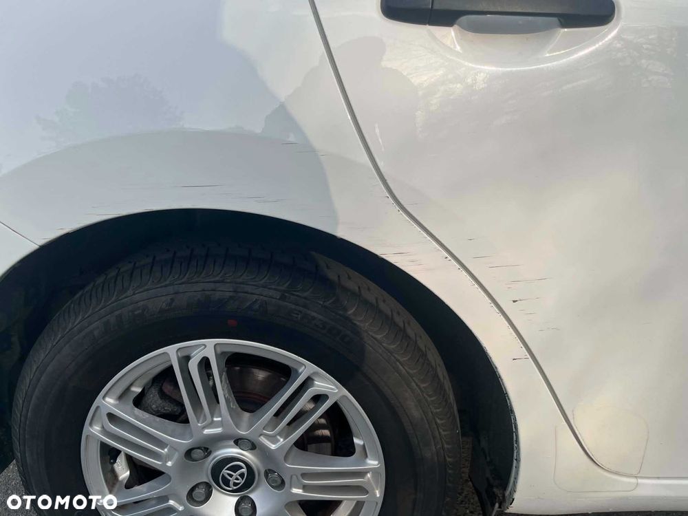 Toyota Auris - 5