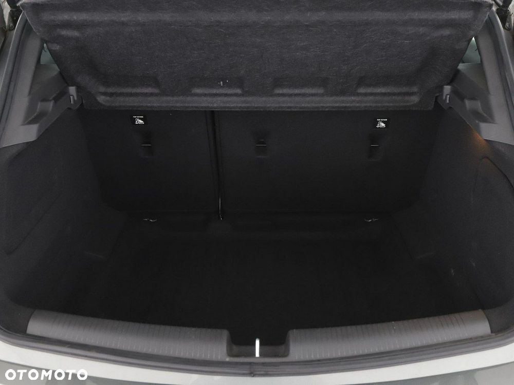 Opel Astra 1.4 Turbo Business - 21