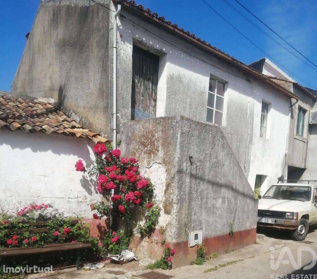 Propriedade T2 em Miranda do Corvo de 102,00 m2 - Grande imagem: 2/9