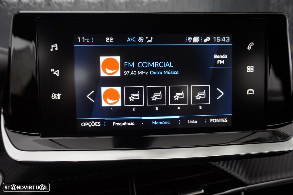 Peugeot 2008 1.2 PureTech Allure - 17