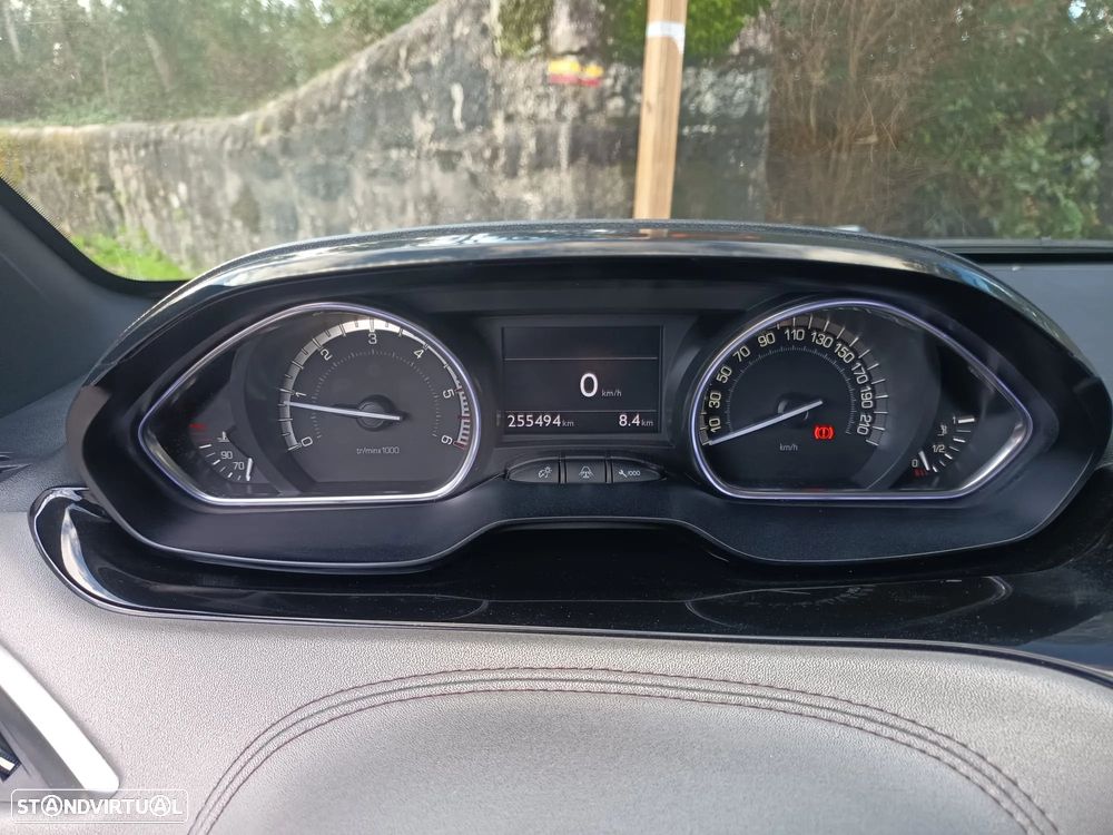 Peugeot 208 1.6 BlueHDi Allure - 13