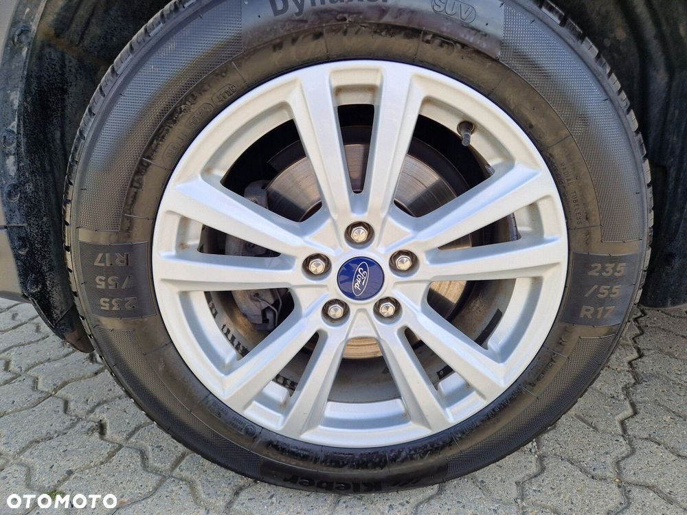Ford Kuga - 13