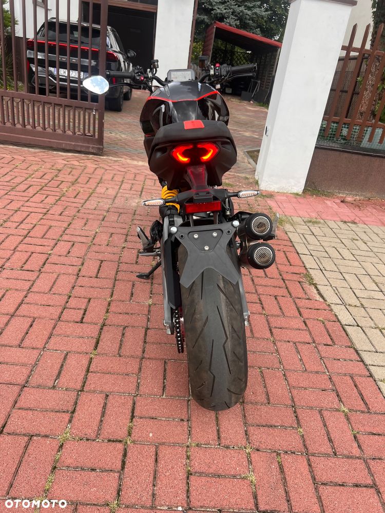 Ducati Monster - 2