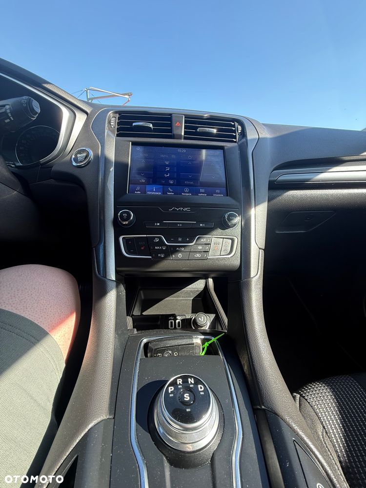 Ford Mondeo 2.0 EcoBlue Titanium - 26