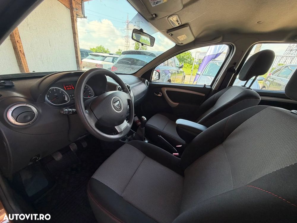 Dacia Duster dCi 90 FAP 4x2 Ambiance - 14