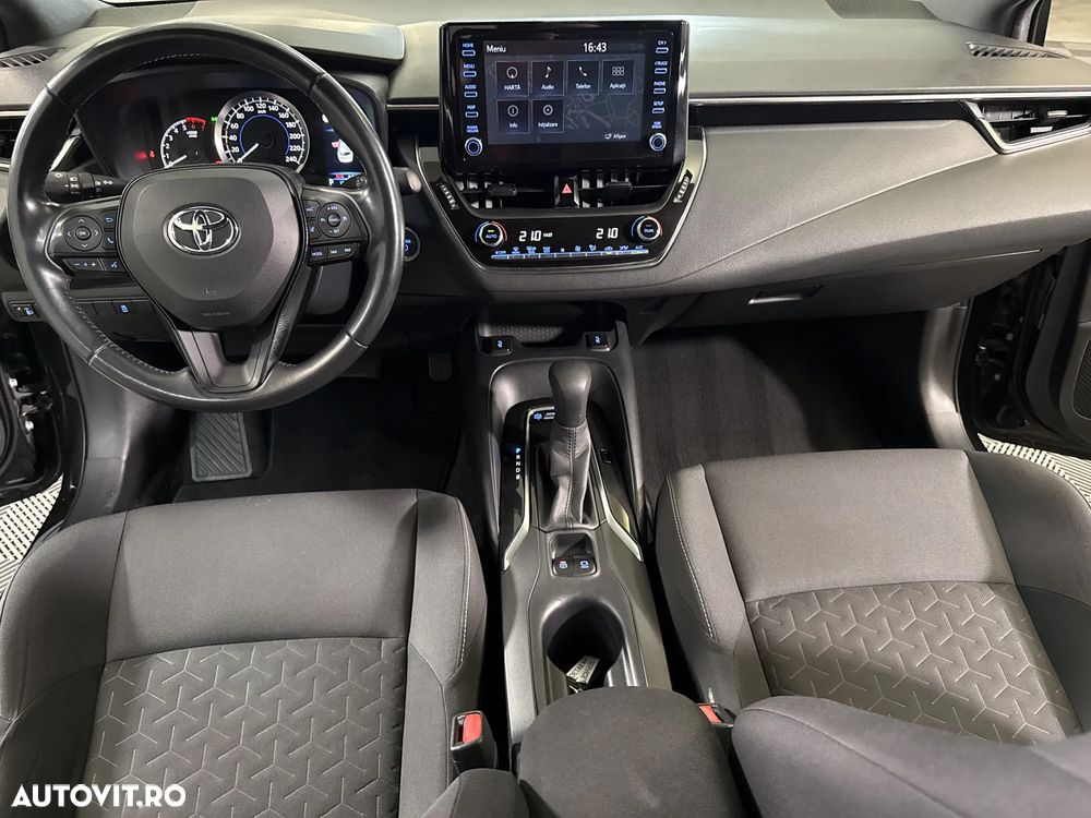 Toyota Corolla - 10