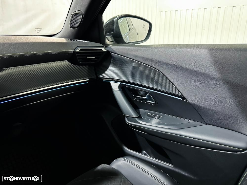 Peugeot e-2008 54 kWh GT - 23
