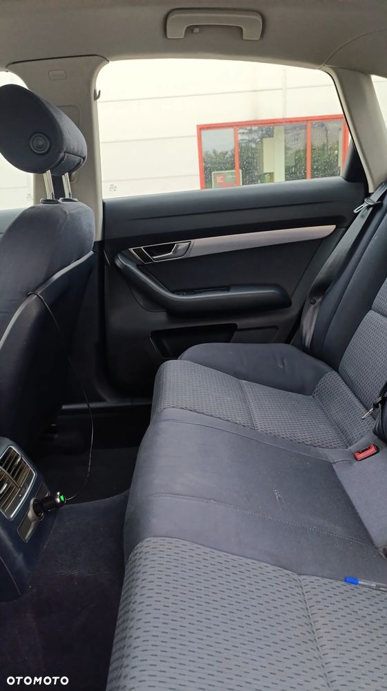 Audi A6 Limousine 2.4 - 16