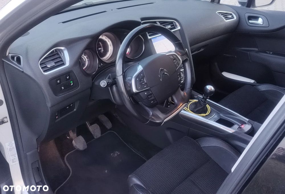 Citroën C4 HDi 150 Exclusive - 6