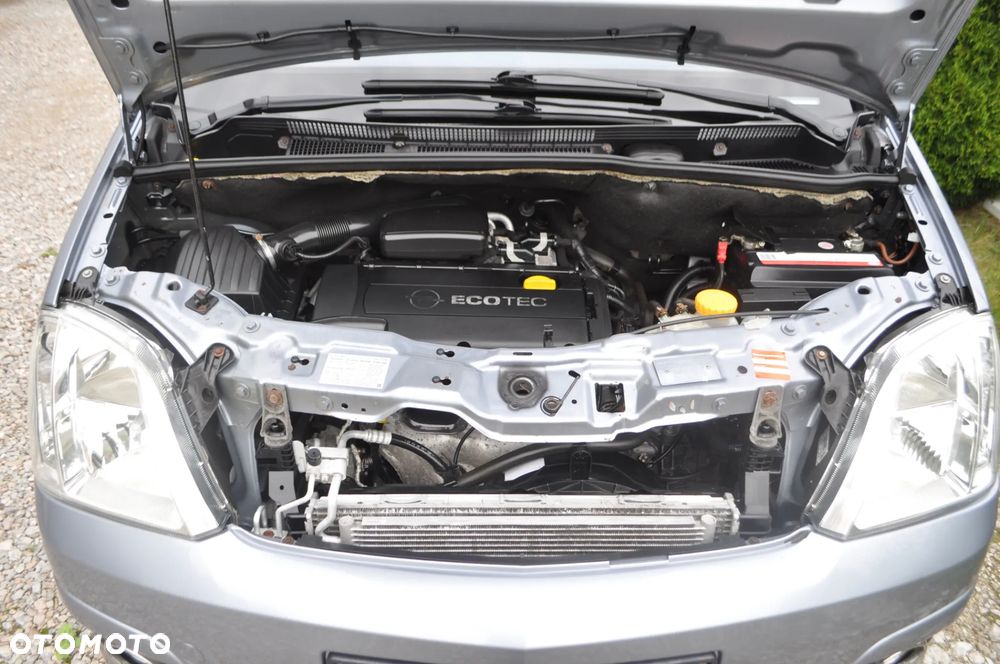 Opel Meriva 1.6 16V Cosmo - 21