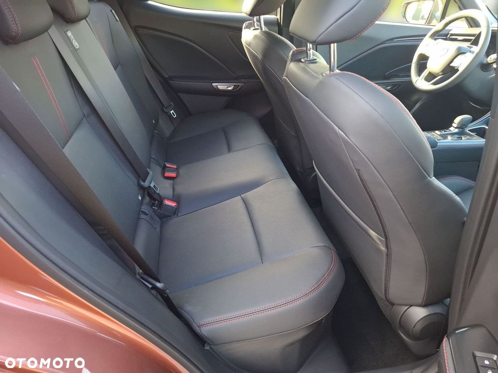 Lexus LBX 1.5 Hybrid Emotion - 20