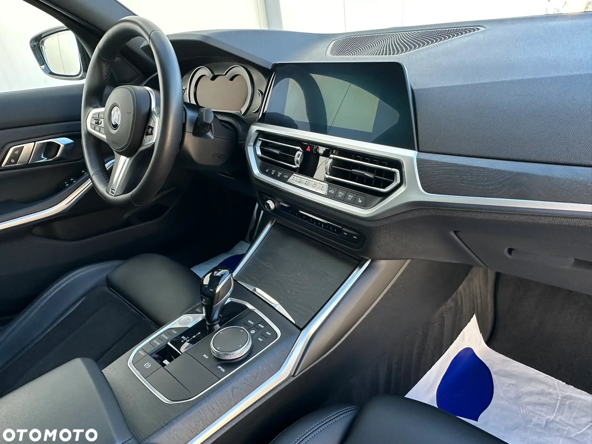BMW Seria 3 320i M Sport Shadow - 25