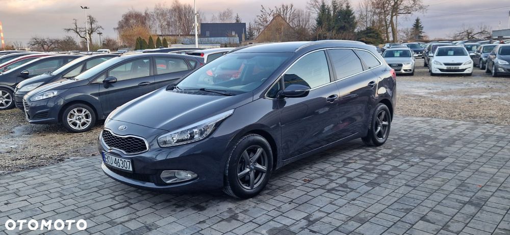 Kia Ceed - 4