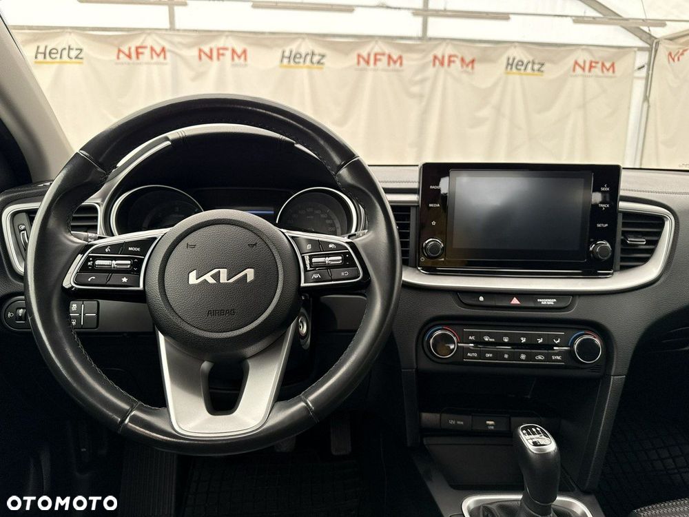 Kia Ceed - 15