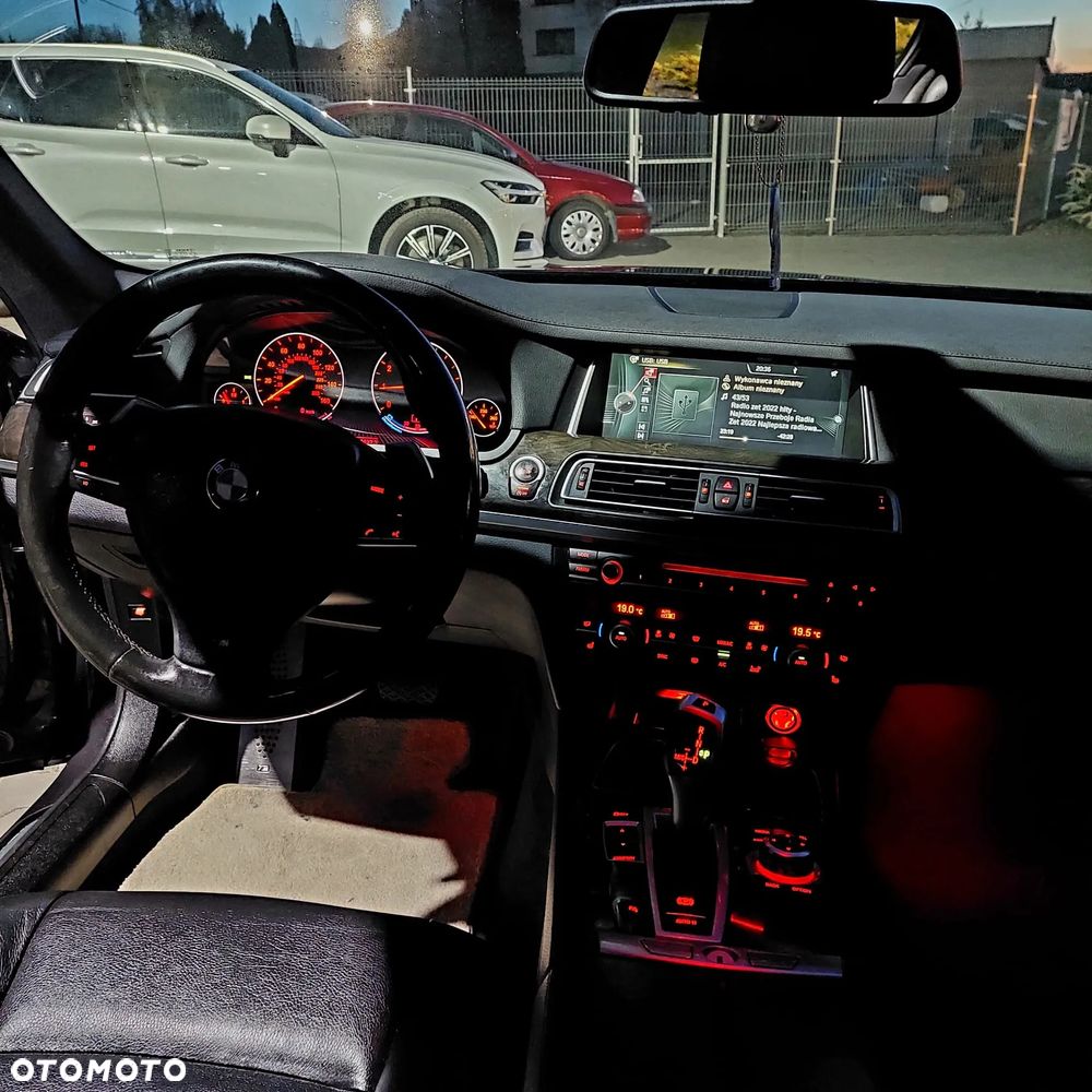 BMW Seria 7 740Li - 13