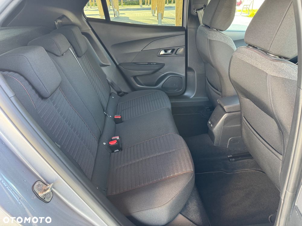 Peugeot 2008 PureTech 130 EAT8 Active - 14