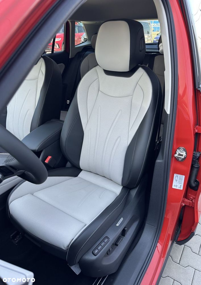 Volkswagen Tiguan - 16