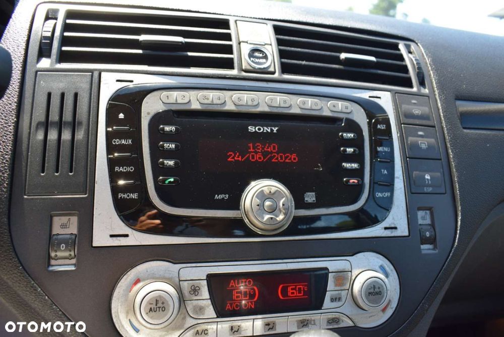 Ford Kuga - 32
