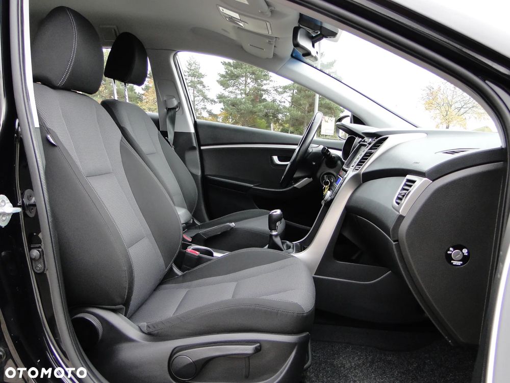 Hyundai i30 Kombi 1.6 CRDI Premium - 18