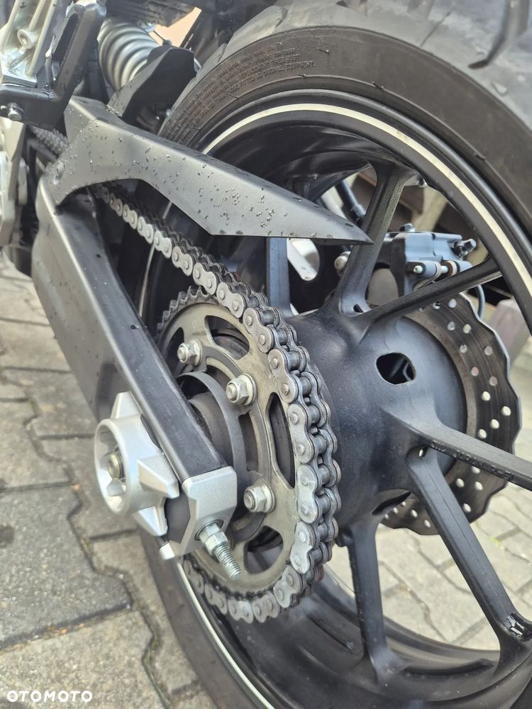 Yamaha MT - 21