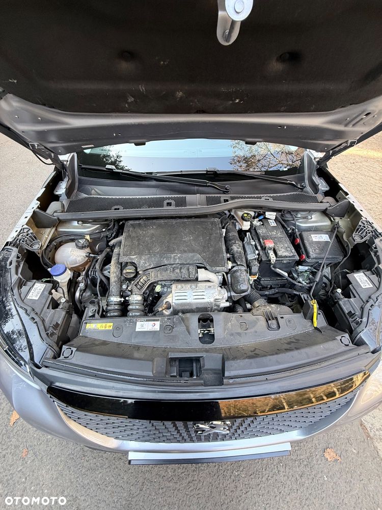 Peugeot 2008 PureTech 100 Style - 8