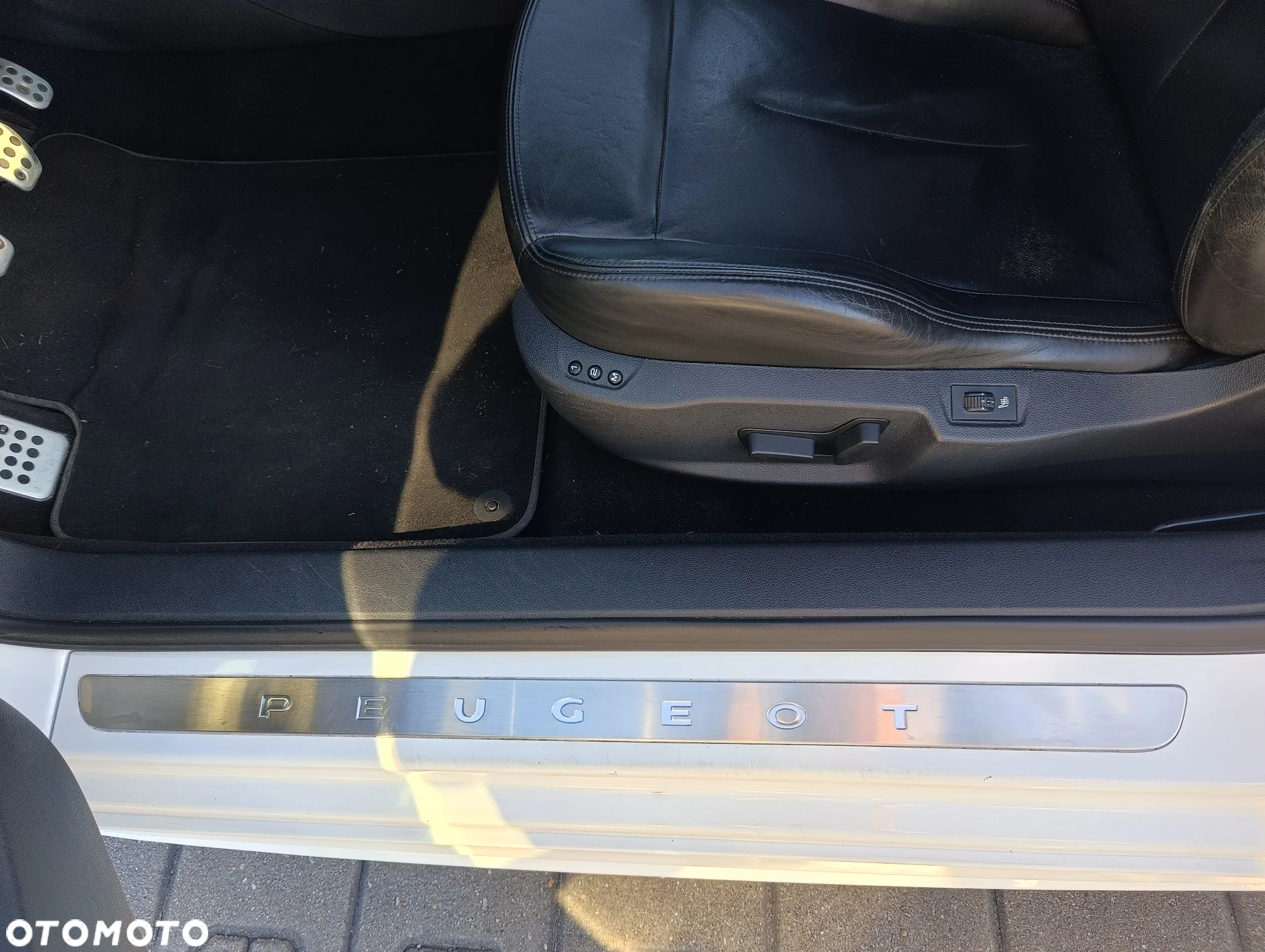 Peugeot RCZ 1.6 THP - 13
