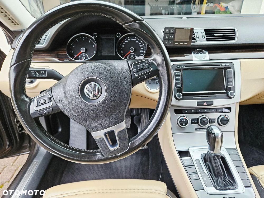 Volkswagen CC 3.6 V6 4Motion DSG - 22