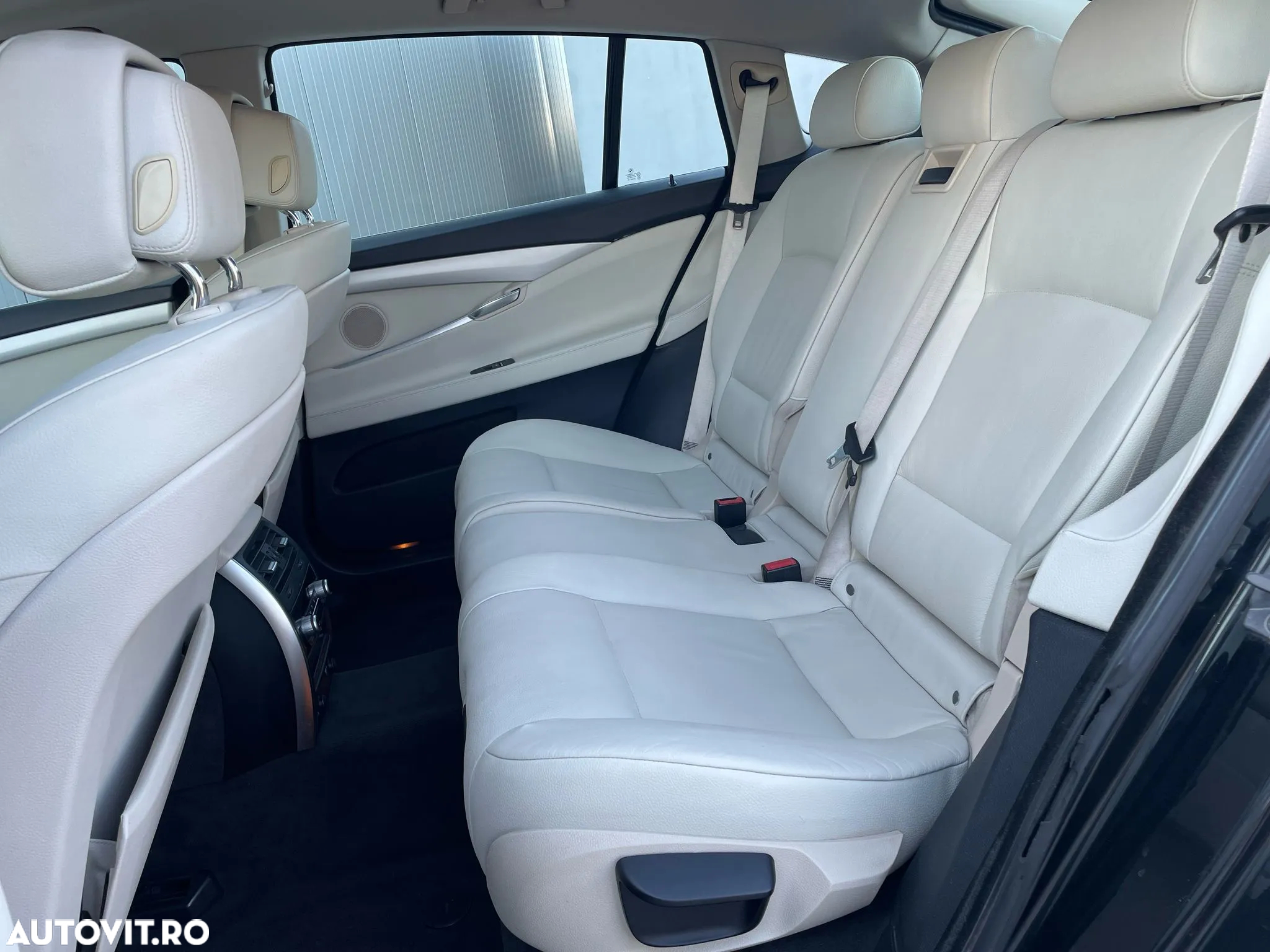 BMW Seria 5 520d Gran Turismo Aut. Luxury Line - 17