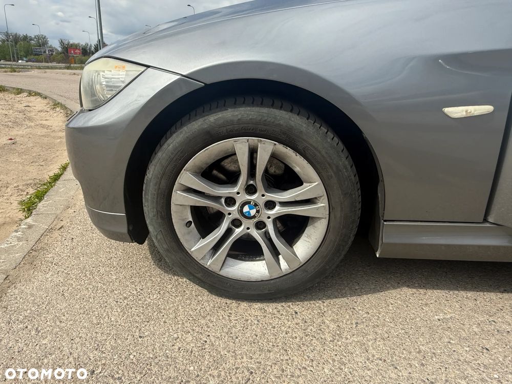 BMW Seria 3 - 24