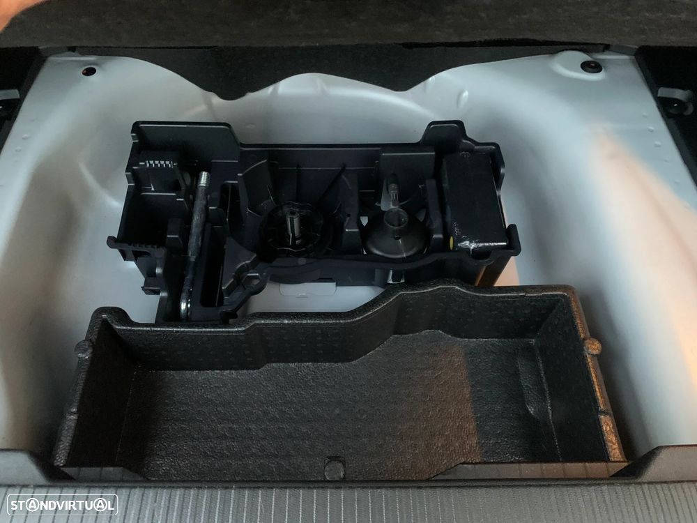 Peugeot 2008 1.5 BlueHDi Allure Pack - 12