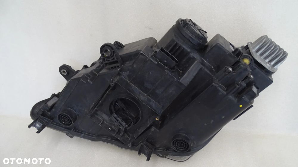 SEAT ATECA 576 - lampa przednia prawa FULL LED - 13