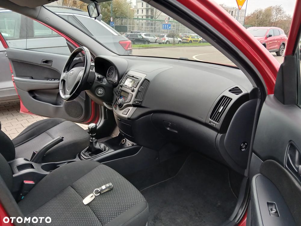 Hyundai i30 1.4 Classic + - 13