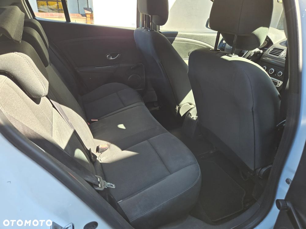 Renault Megane ENERGY TCe 115 Start & Stop Authentique - 12